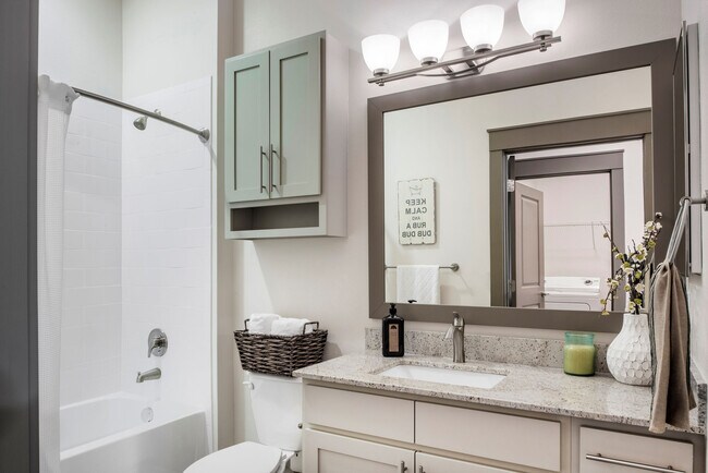 Varela Westshore Apartments - 4