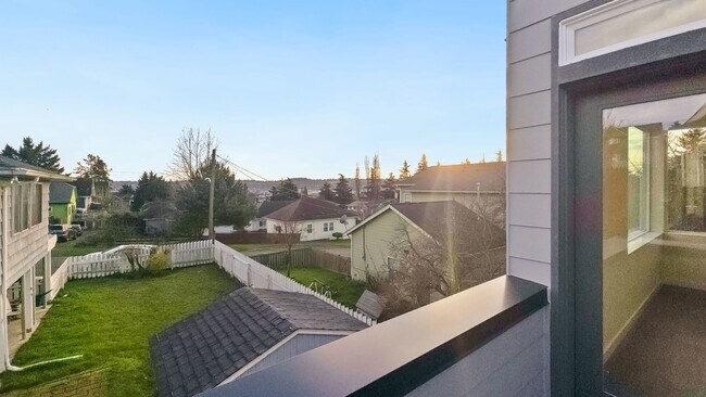 Foto del edificio - Brand New 3BR Home with Territorial Views