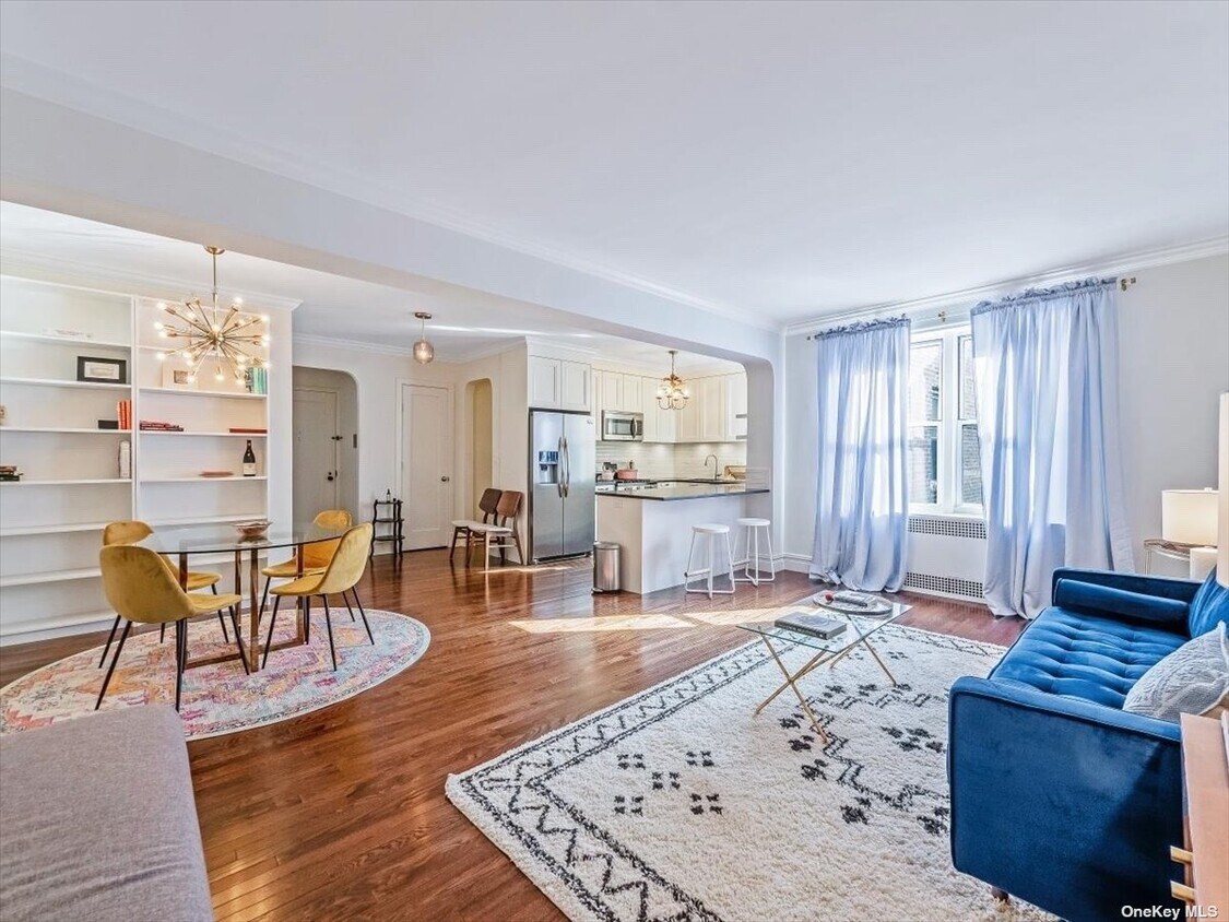 Foto principal - 73-12 35th Ave