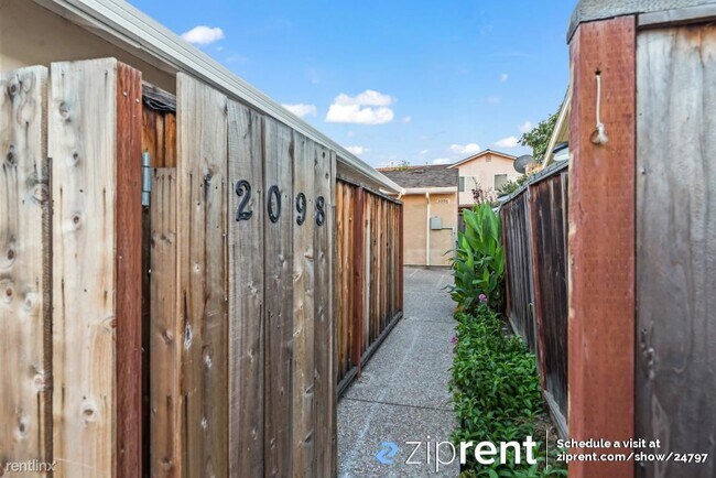 Building Photo - 1 br, 1 bath House - 2090 Calle De Primave...