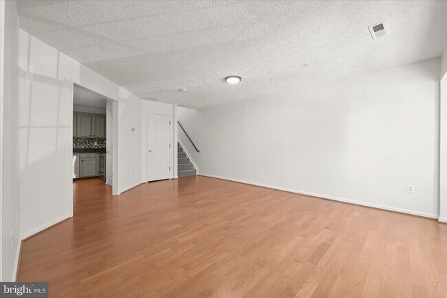 Foto del edificio - 8834 Goose Landing Cir