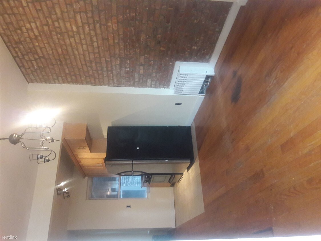 Foto del edificio - 185 Covert St