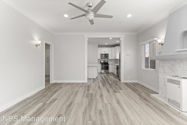 Building Photo - 2 br, 1 bath Apartment - 2492-2498 Pasaden...