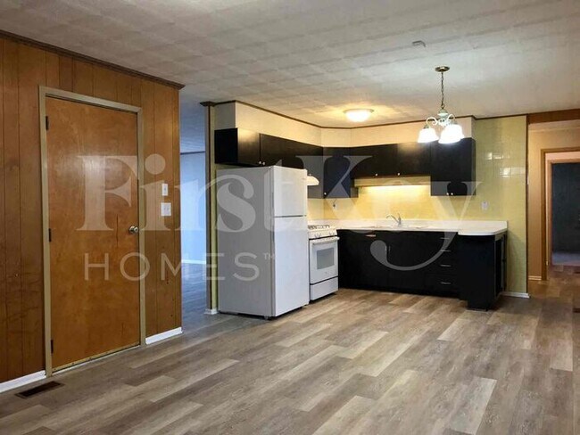 Foto del edificio - 3714 N Wittfield St