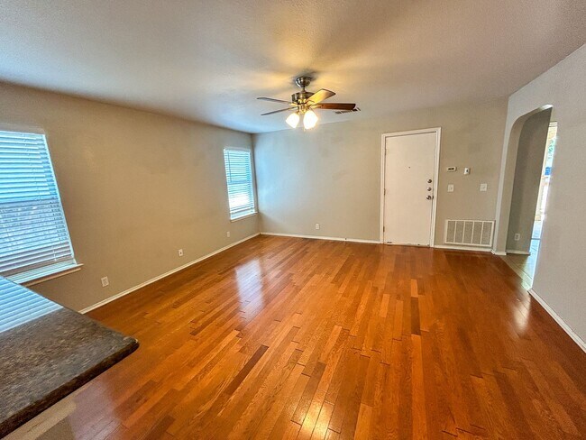 Foto del edificio - Cozy 3/2 in McKinney Park East