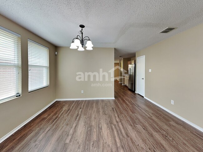 Building Photo - 404 Buffalo Bill Dr