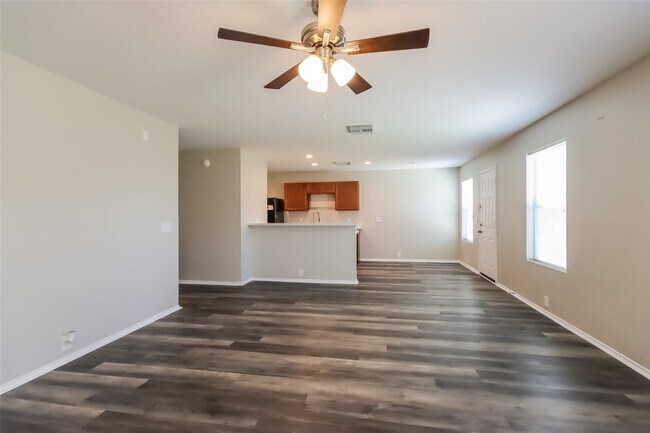 Foto del edificio - 819 Grand Plains Dr