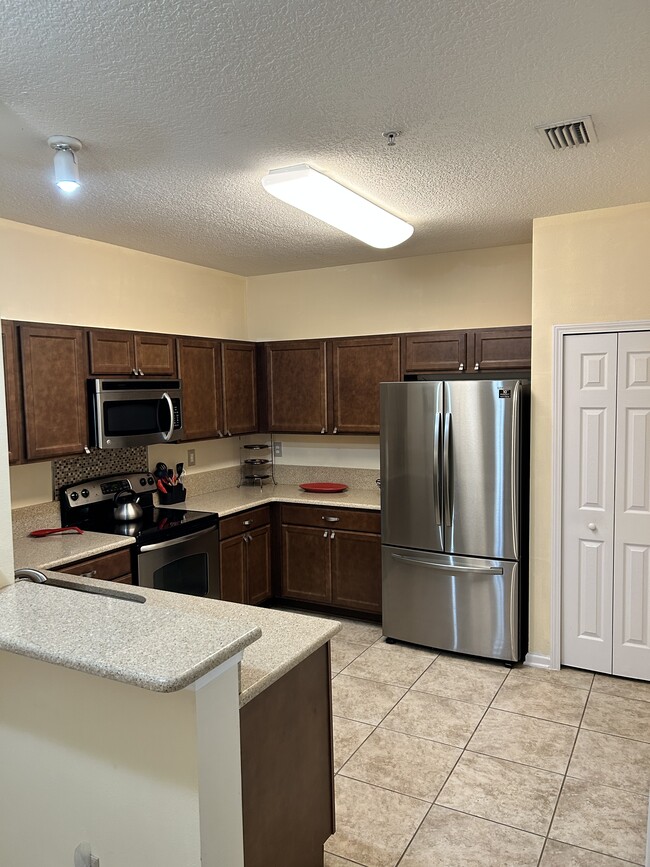 Foto del edificio - 2275 Golden Lake Loop