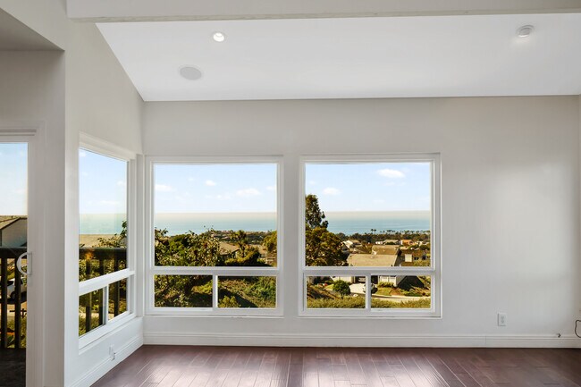 Building Photo - 33523 Vista Colina