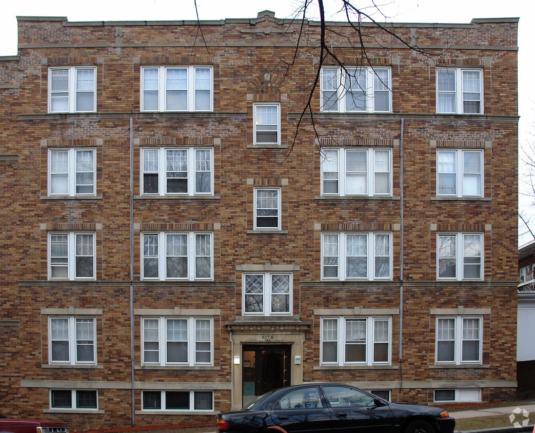 156 Linden St, Holyoke, MA 01040 Apartments in Holyoke, MA