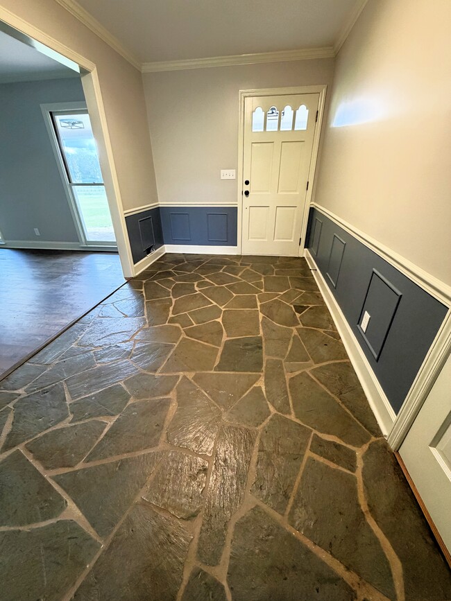 Building Photo - 2975 Hwy 119