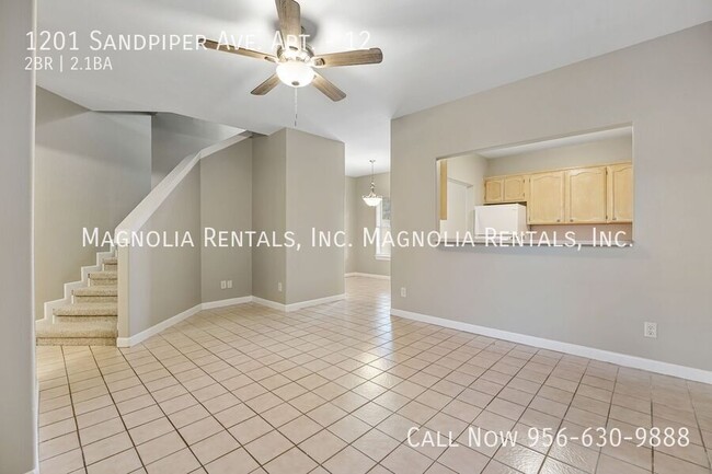 Foto del edificio - 2 bed 2.5 bath Townhouse in Mcallen