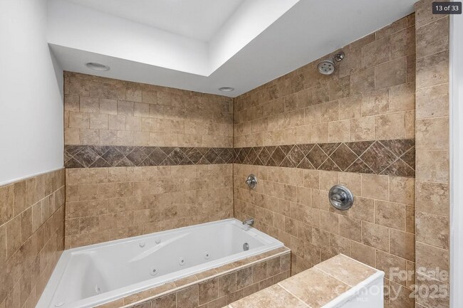 Foto del edificio - 3408 Winterfield Pl