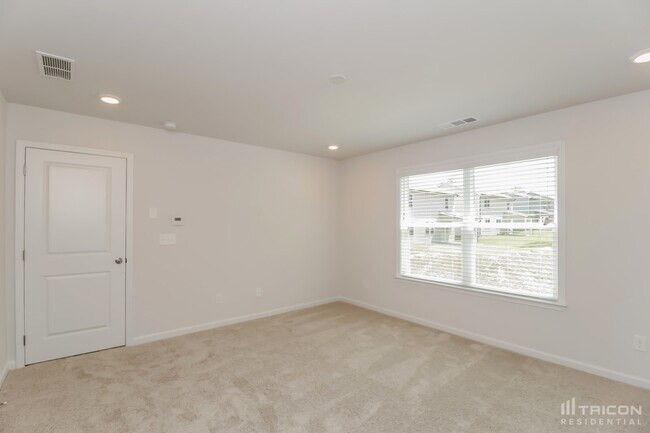 Building Photo - 25 Leyland Ct