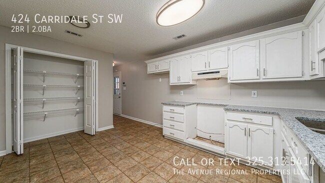 Building Photo - Your Perfect 2-Bed, 2-Bath Haven Awaits!