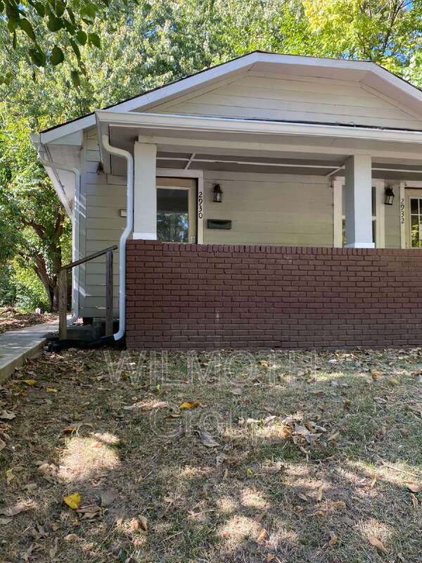 Photo - 2930 N Dearborn St Apartment