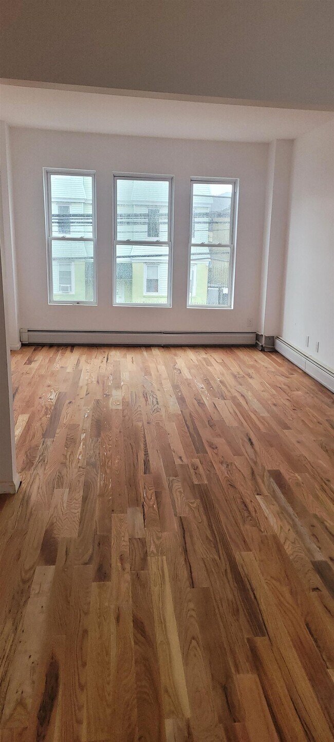 Foto del edificio - 500 Hawthorne Ave