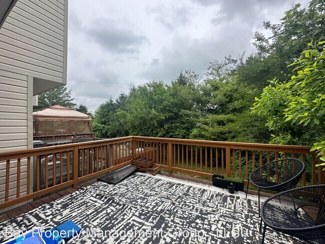 Building Photo - 2 br, 1.5 bath House - 4536 Donatello Square