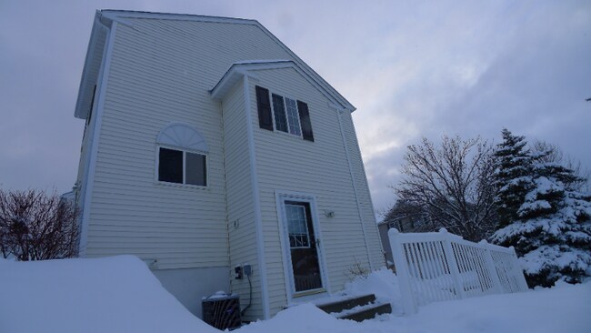 Building Photo - 15536 Foghorn Ln