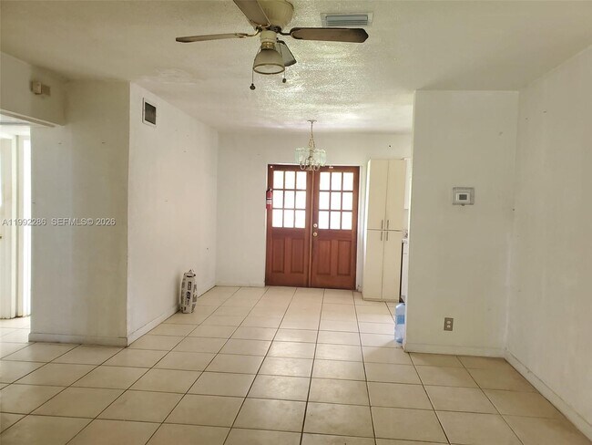 Foto del edificio - 1810 N 62nd Ave