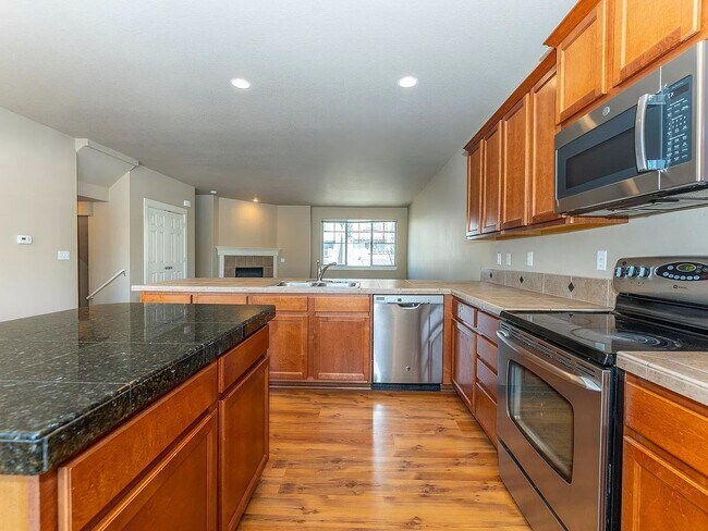 Photo - 20658 SW Sister Ln House