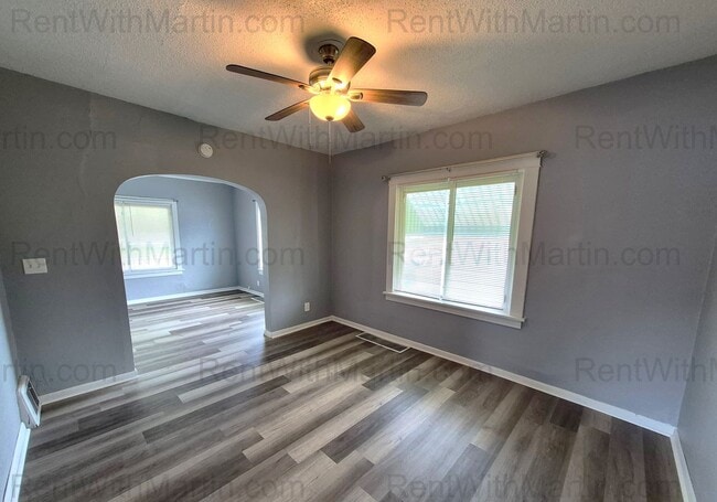 Building Photo - 310 N Frederick Ave