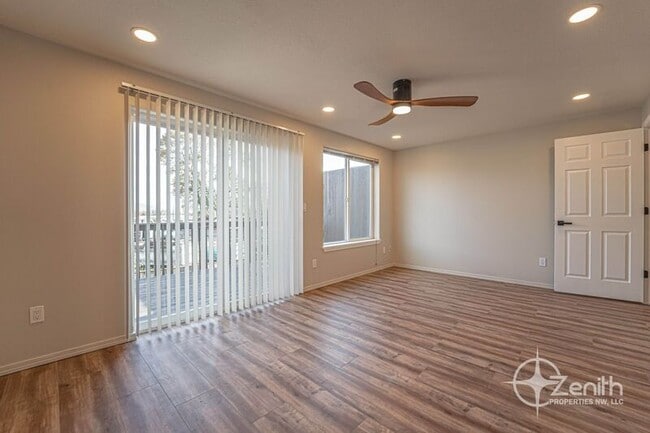 Foto del edificio - 5807 NE 135th Ave