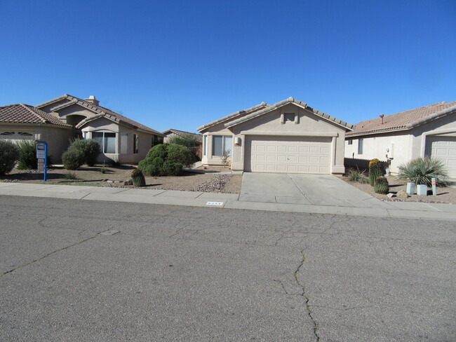 Photo - 2233 W Catalina View Dr House