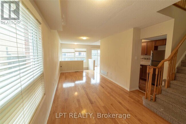 Building Photo - 4919 Southampton Dr