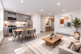 Building Photo - 4 Bed 3 bath Upper Duplex in Bed Stuy Townhouse!