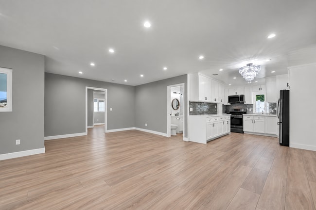 Building Photo - 25223 Weston Rd
