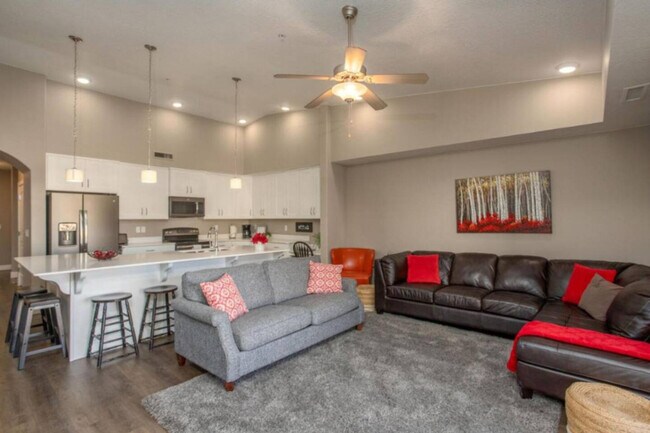 Foto del edificio - 1111 Gap Canyon Pkwy