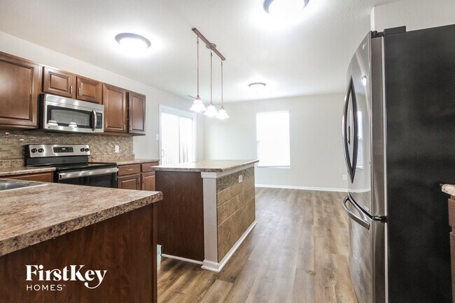 Foto del edificio - 8419 Burket Way