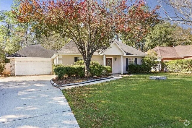 Building Photo - 122 Woodcrest Dr