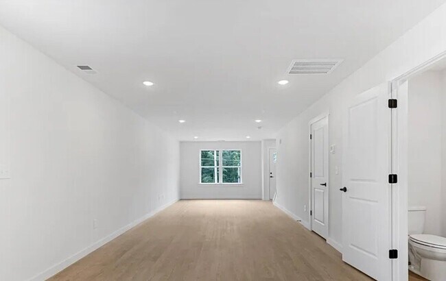 Foto del edificio - 1038 12th St NE