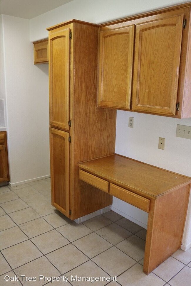 Foto del edificio - 3 br, 2 bath House - 1334 E. Salem