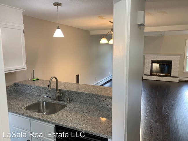 Building Photo - 2 br, 1.5 bath House - 67 Butternut Lane