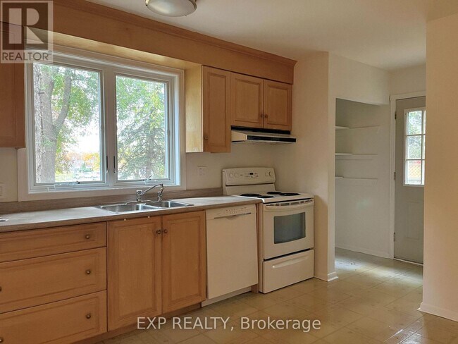 Photo du bâtiment - 61 Richbourne Ct