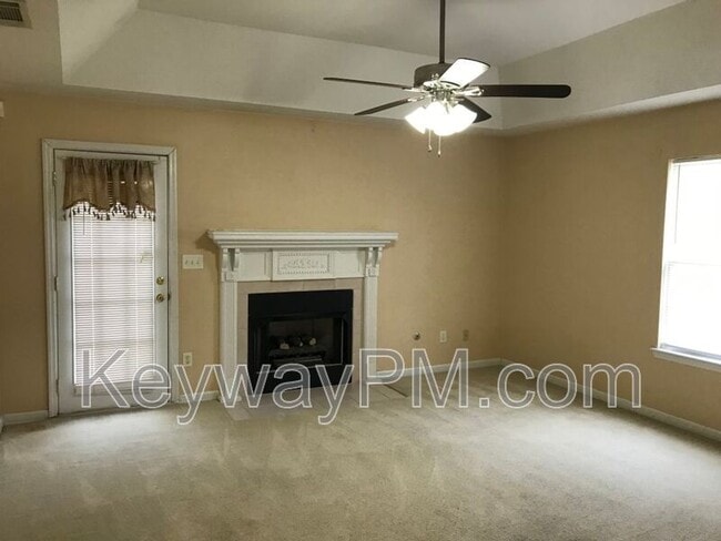 Building Photo - 1017 Caddenwoods Dr