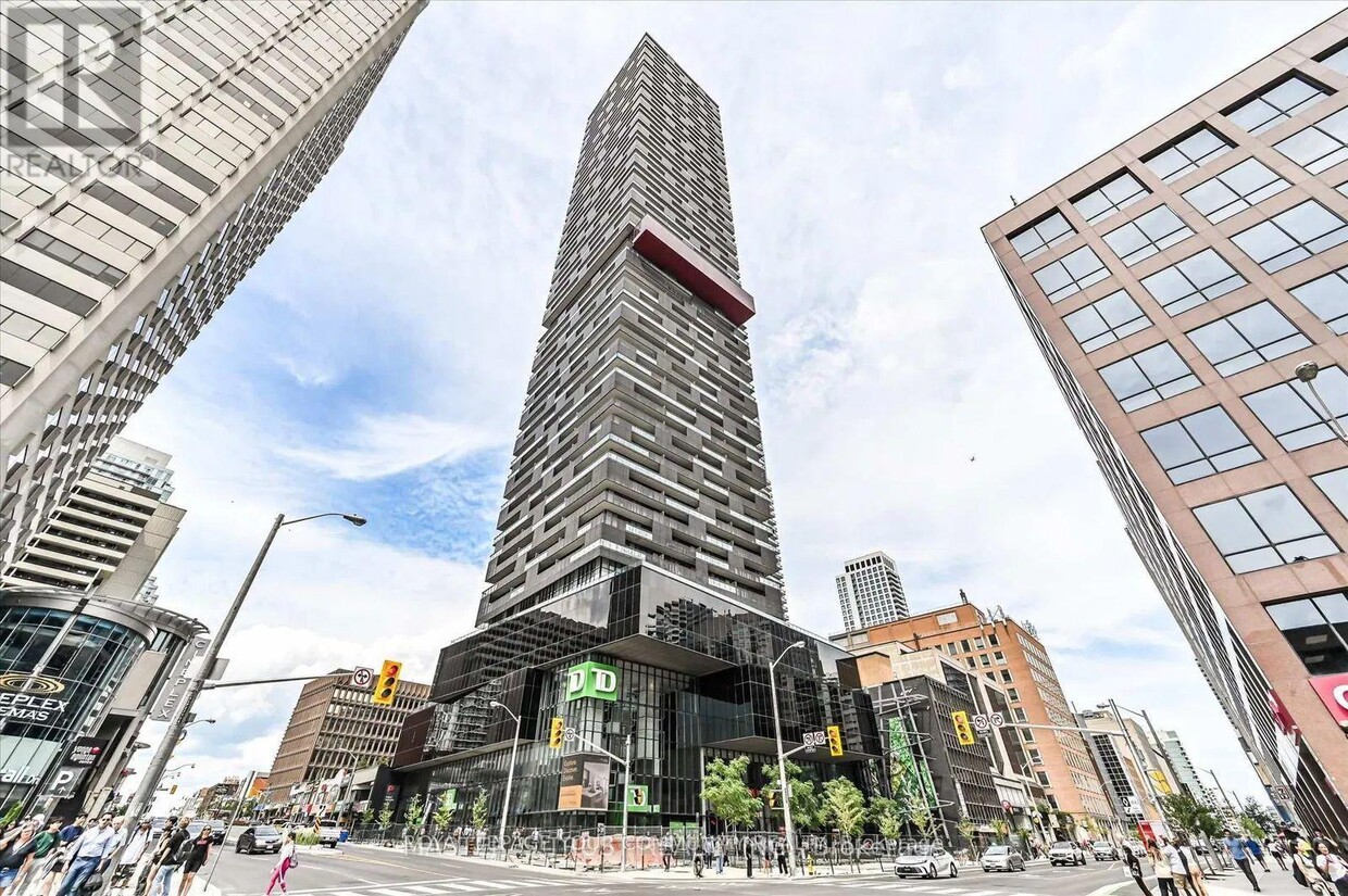 Photo principale - 5509-5508 EGLINTON Ave