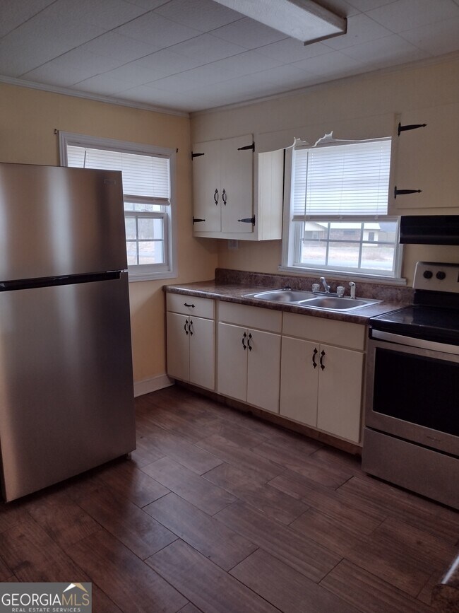 Foto del edificio - 1113 New Rosedale Rd NE