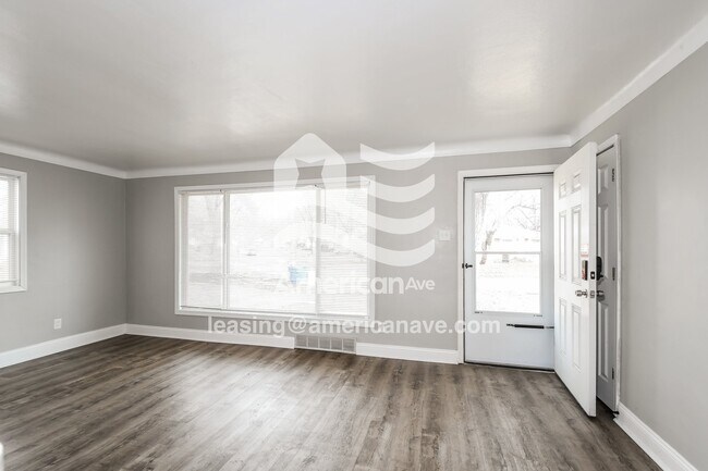 Foto del edificio - 8520 Jacklin Ave