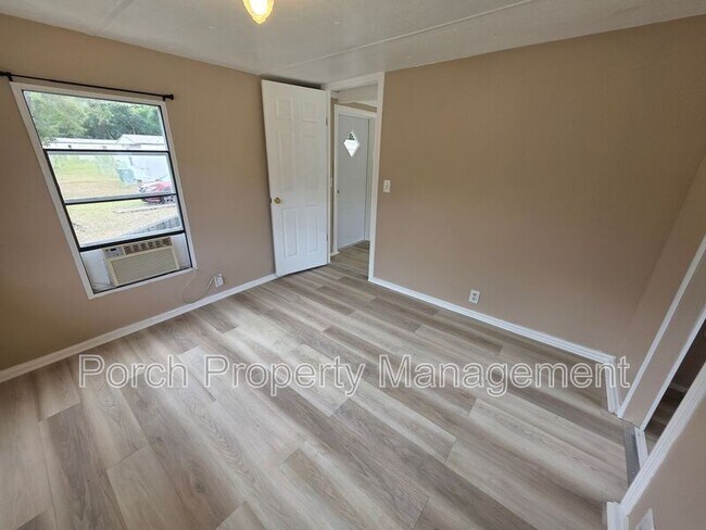 Foto del edificio - 1207 Mills Ave