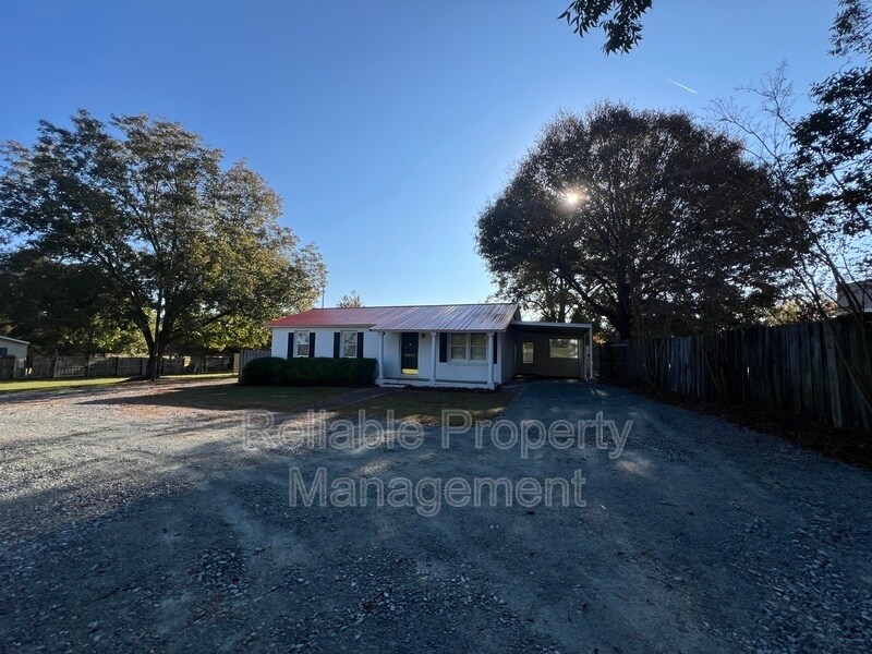 Primary Photo - 2856 Cornwallis Rd