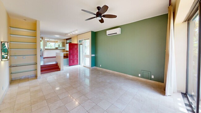 Building Photo - Stunning 2 Bed, 2.5 Bath with Ocean Views ...