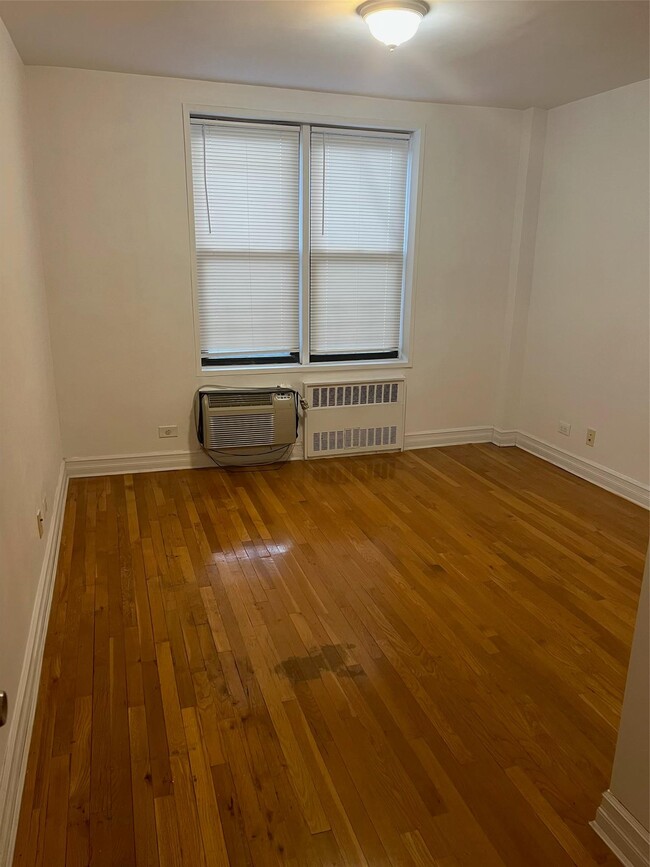 Building Photo - 144-48 28th Ave