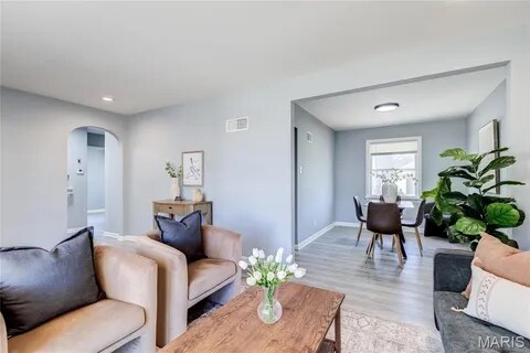 Foto del edificio - 9427 Yorktown Dr