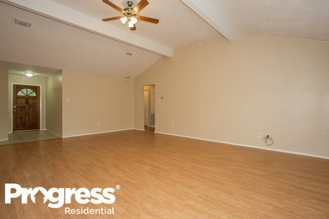 Building Photo - 7302 Thicket Trail Dr