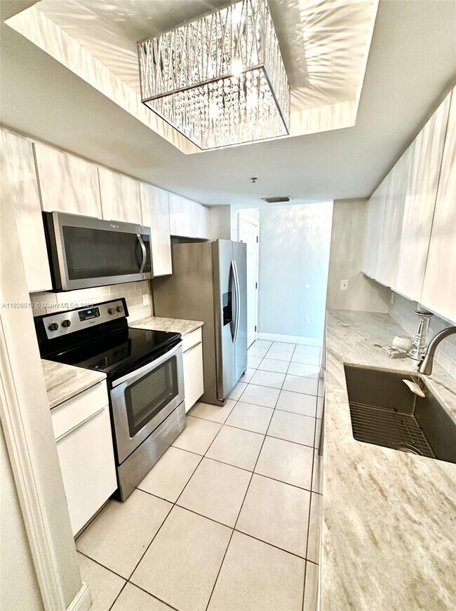Foto del edificio - 2415 NW 16th St Rd