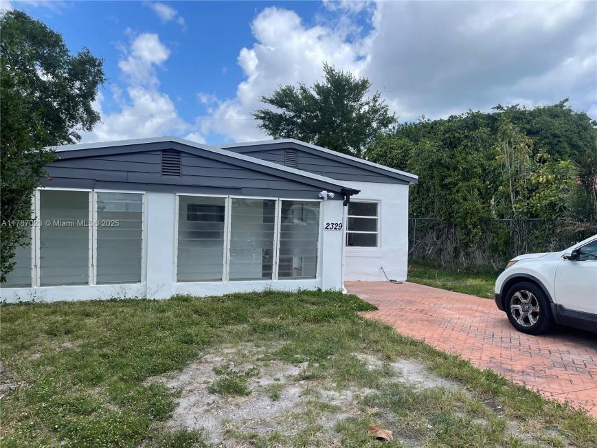 Primary Photo - 2 bedroom in North Miami FL 33160
